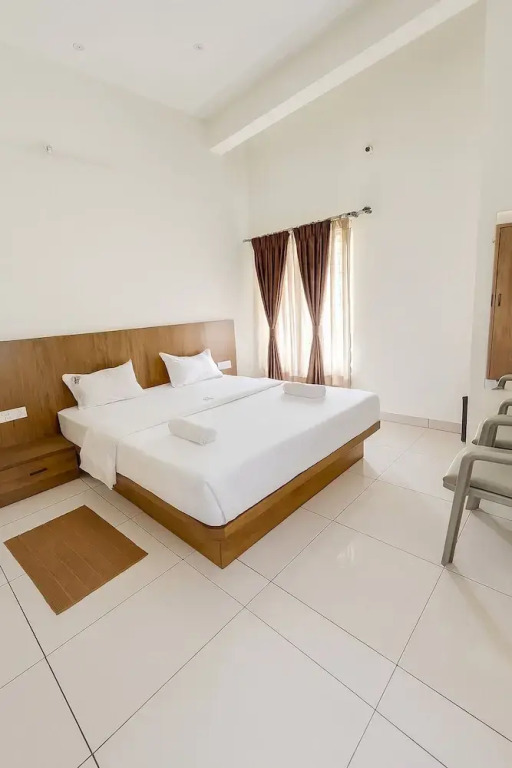 Savi Service Apartments