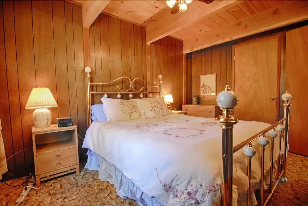 Classic Tahoe Bunkhouse Style Cabin #193