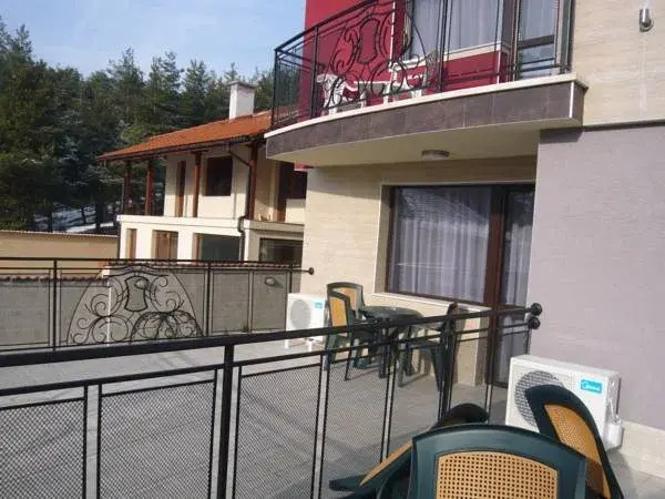 Enira Spa Hotel