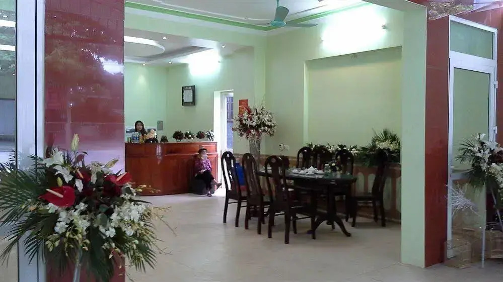 Avi Transit Hotel