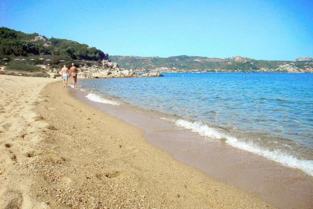 Apartment in Golfo Aranci with elevator