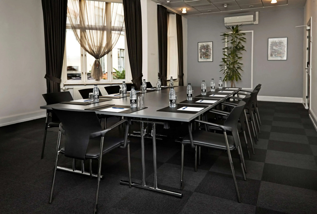 Best Western Plus Hotel Hebron