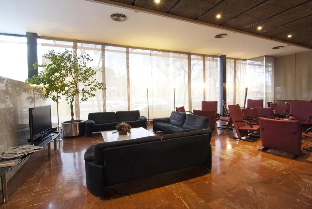 Hotel Fonda Neus