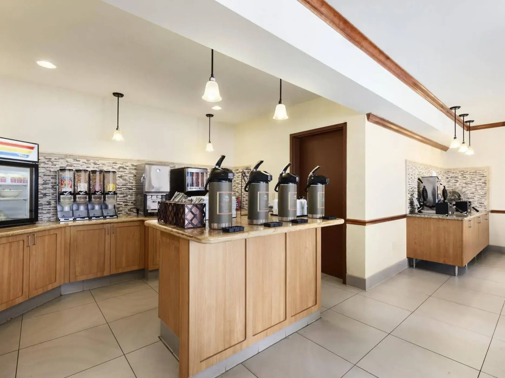 Country Inn & Suites by Radisson, Eagan, MN