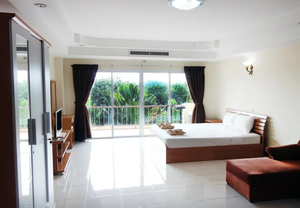 Replica Resort