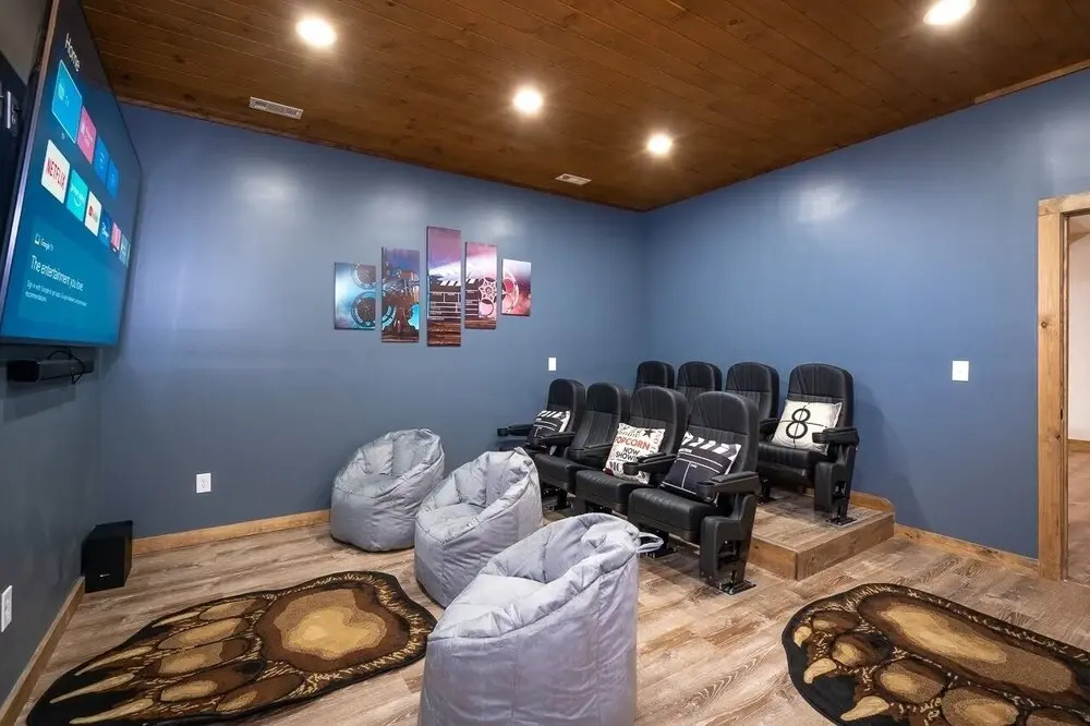 Smoky Mountain High 4 Bedroom Home by Redawning