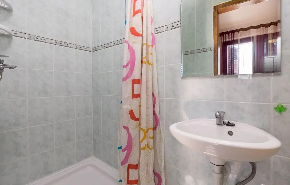 Amazing Home in Mundanije With Wifi and 2 Bedrooms