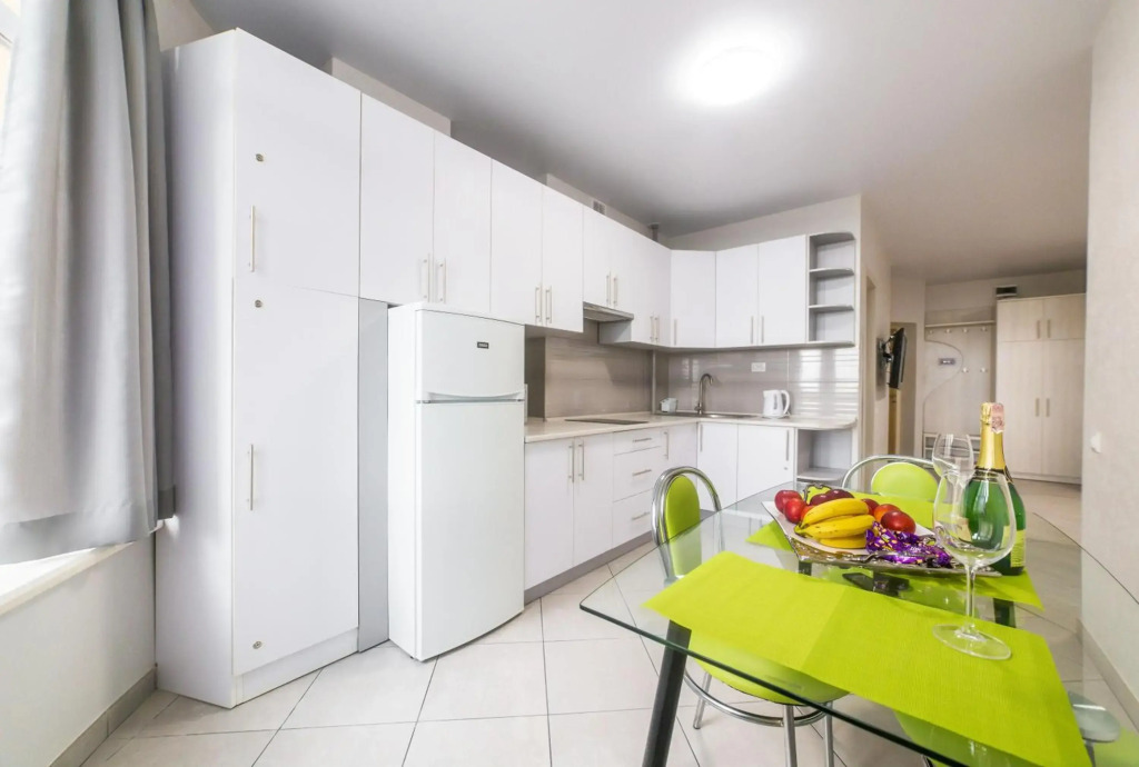 Apartments Roksolany 16