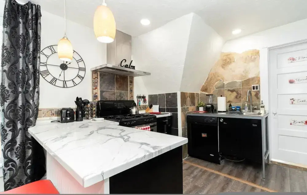 Vintage Studio in Heart of Salt Lake City