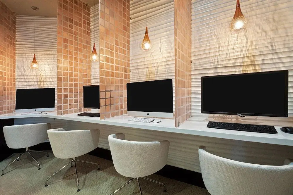 Moderne Luxury at Fashion Square 1x1 1BR by Casago
