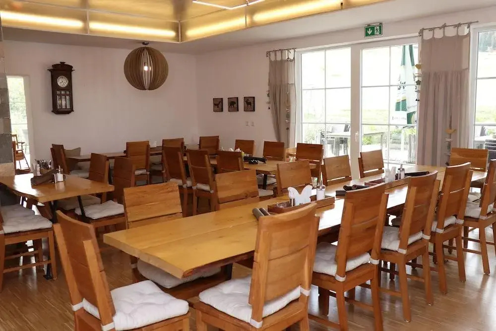 stuub jostal