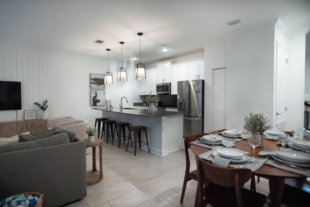 4BR Luxury Home at Champions Gate With Pool