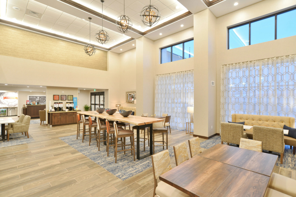 Hampton Inn & Suites Menomonie-UW Stout