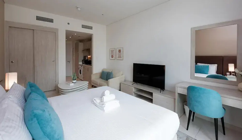 Relax in Comfort Palm Studio w Beach Access
