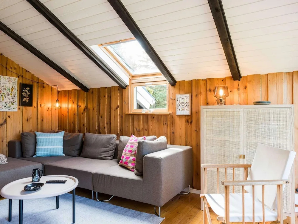 6 Person Holiday Home in Blavand
