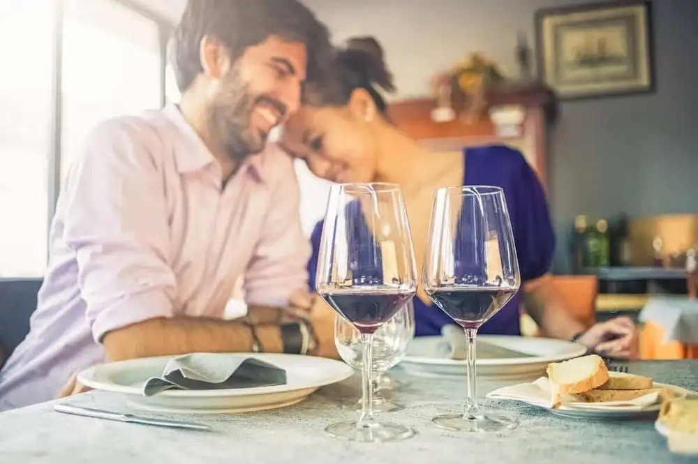 Elegant Napa Escape Walk to Wineries & Dining