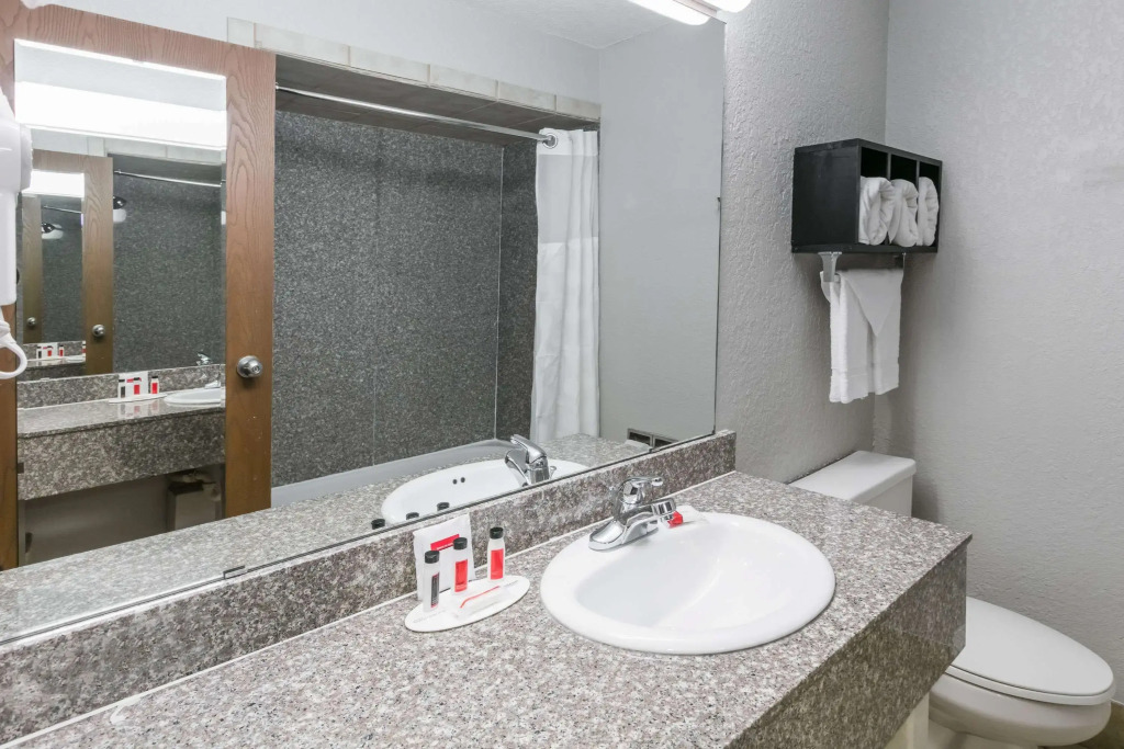 Ramada by Wyndham Oklahoma City Airport North