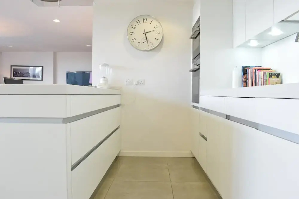 Spacious 2 Bedroom Penthouse in Islington