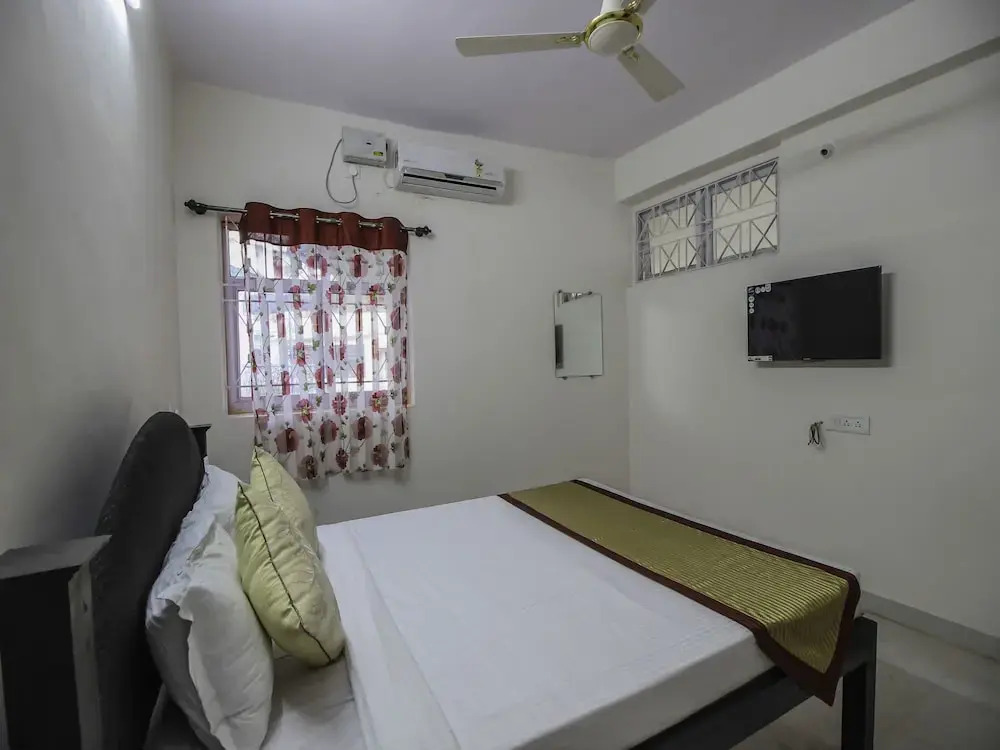 OYO 10074 Home Exquisite 1BHK Penthouse