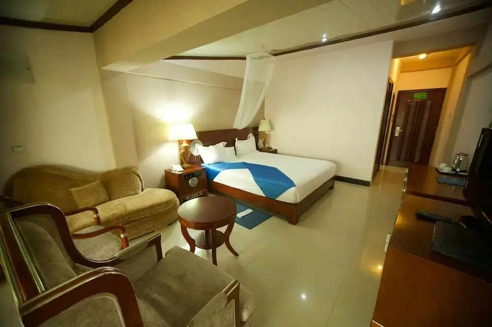 Lewi Resort and Spa