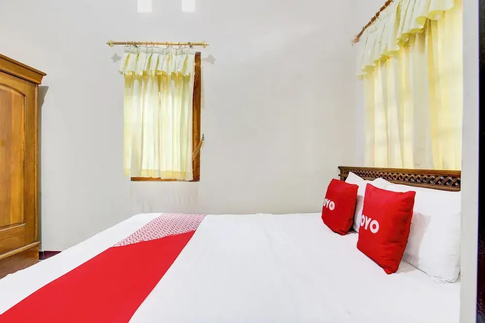 OYO 94003 Anjuk Ladang Homestay