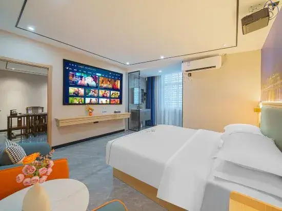 Yunkai Holiday Hotel (PuNing Fashion Clothing Wholesale Market & WanTaiHui Shopping Mall)