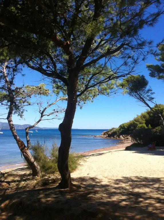 House With 3 Bedrooms in Toulon, With Enclosed Garden and Wifi - 4 km