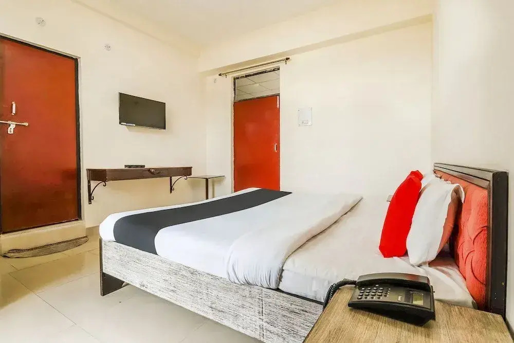 Brij Ki Rasoi by OYO Rooms