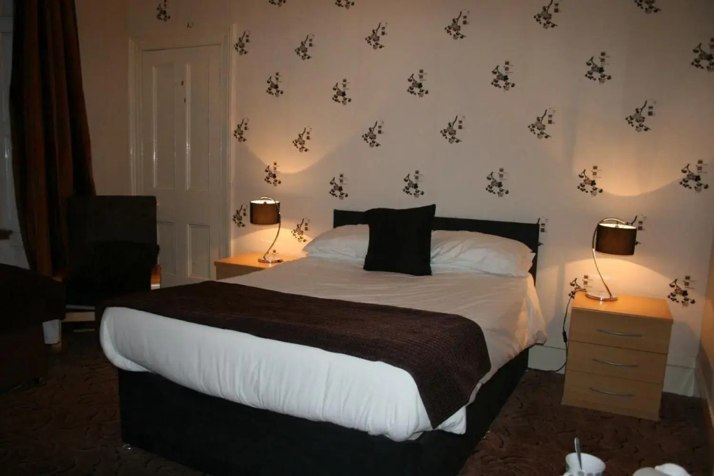 Royal Hotel