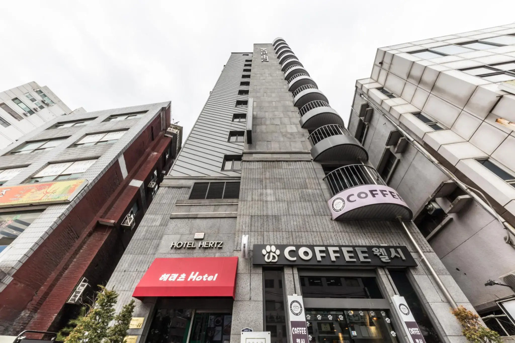 HERTZ Hotel