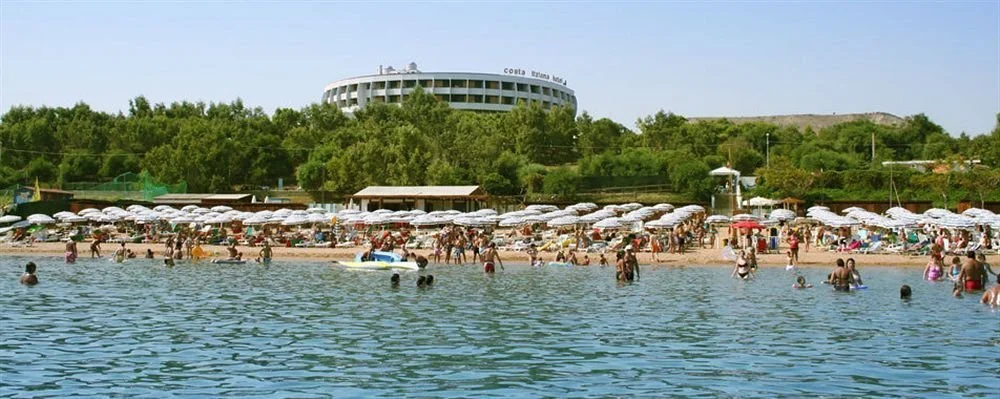 Costa Tiziana Resort
