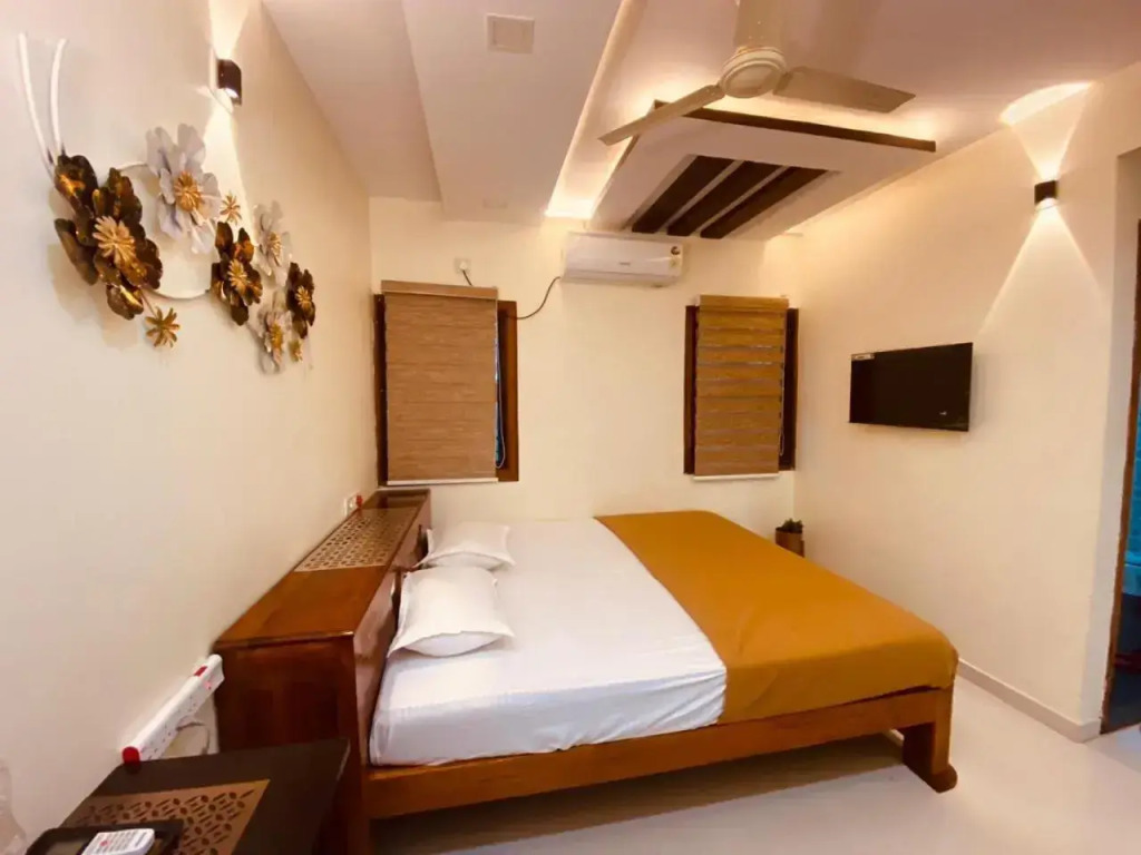AL MANAL 205 Service Apartments 1BHK