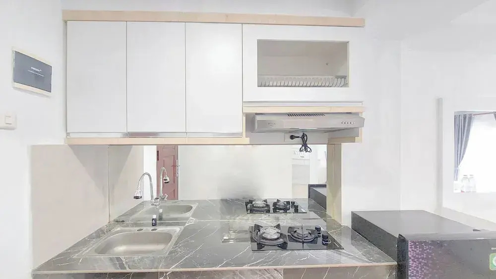 Relaxing Studio Apartment at Mansyur Residence