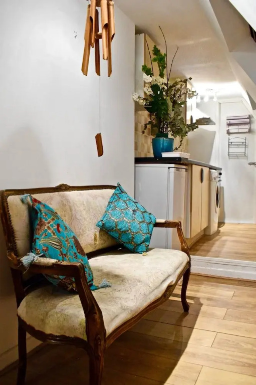Studio Apartment On St Michaels Court