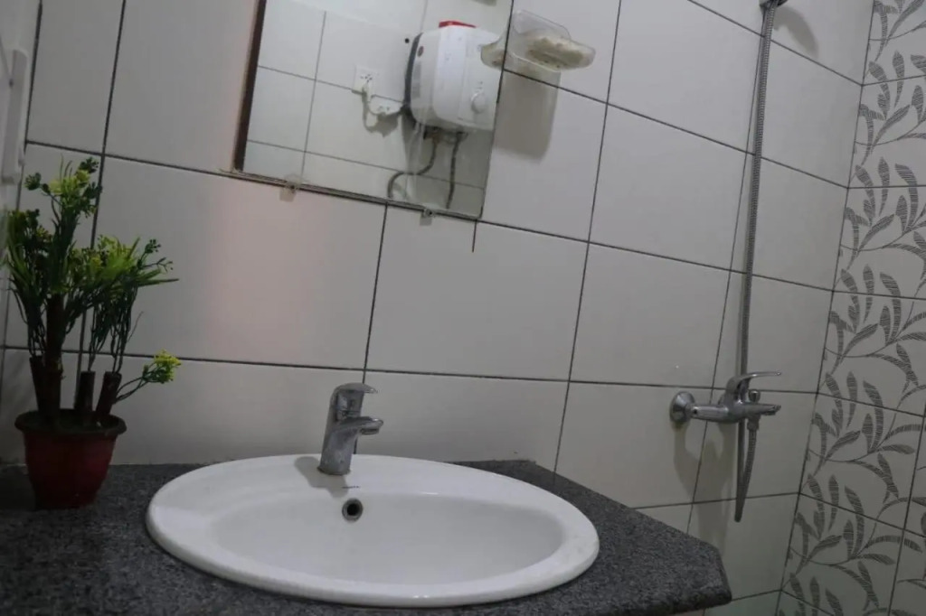 Cozy Studio Apartment In Bahria town
