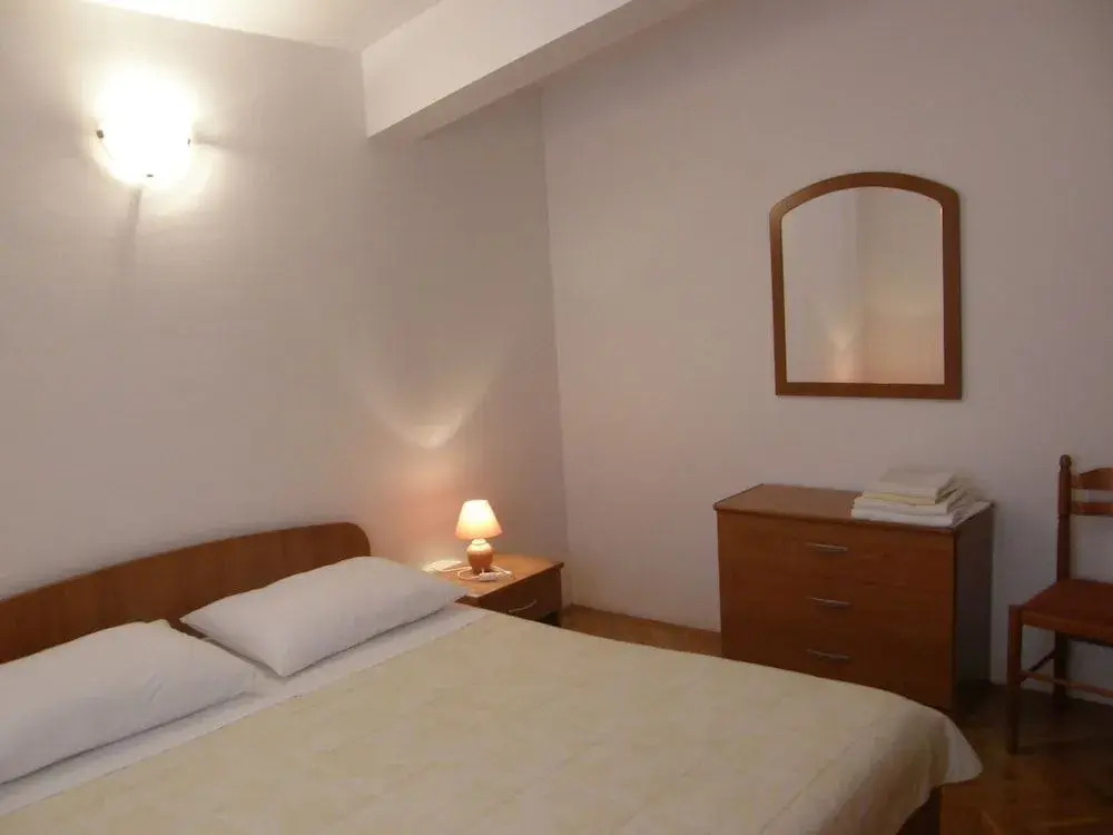 Apartments Ljubo