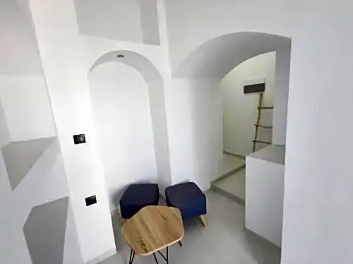 MK4 Cliff Suites