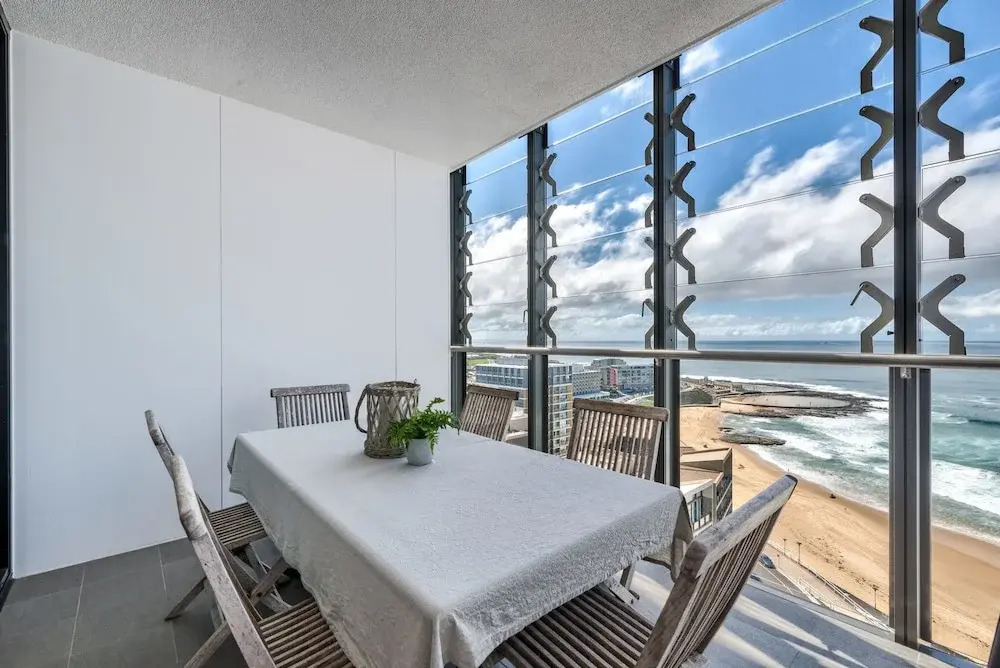 Arena, Unit A1205/75 Shortland Esplanade