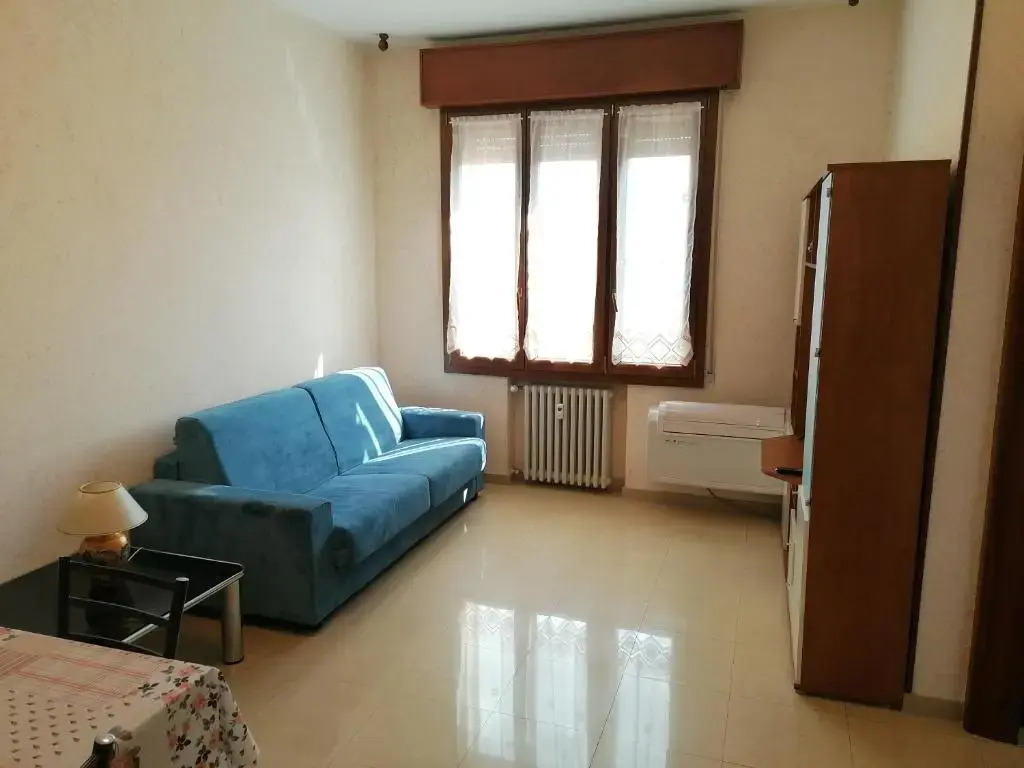 Viale Barozzi 118