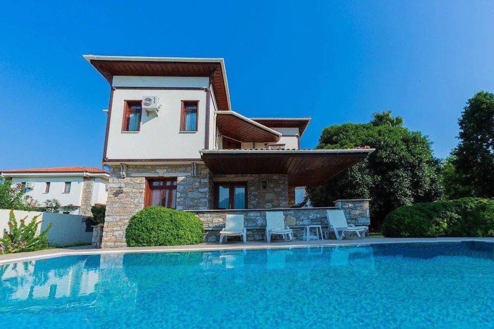 Stunning 4-bed Villa Celik 4 Bedrooms all Ensuite