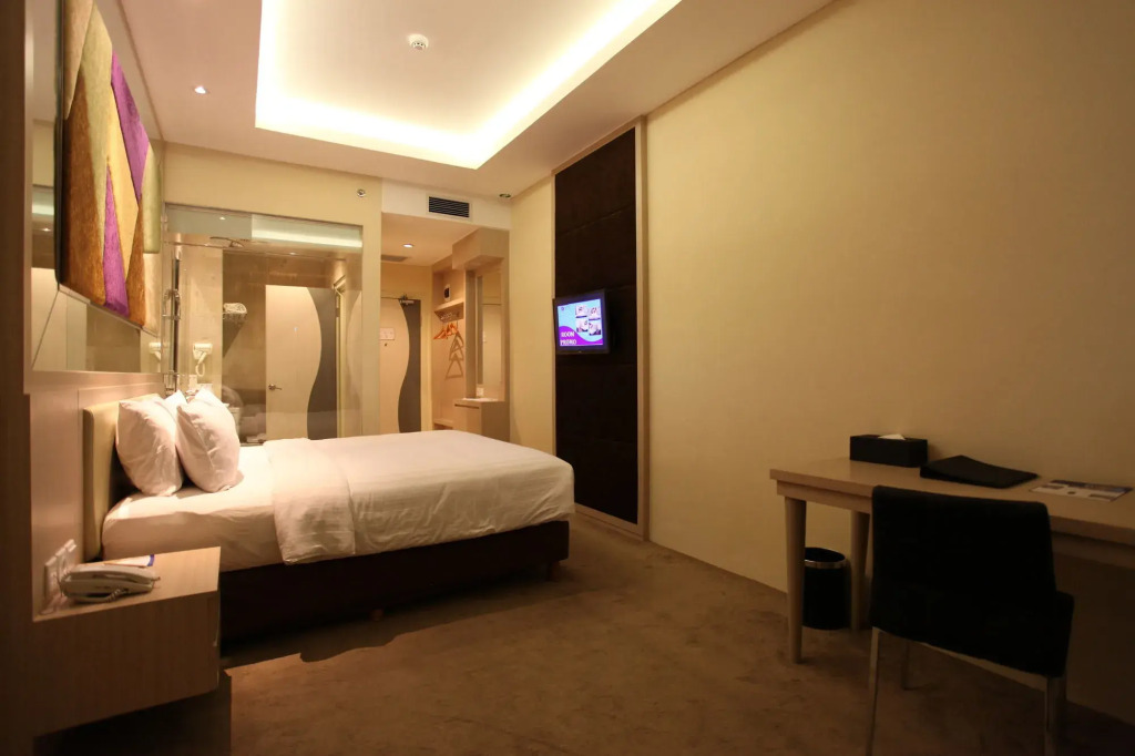 WThree Premier Hotel