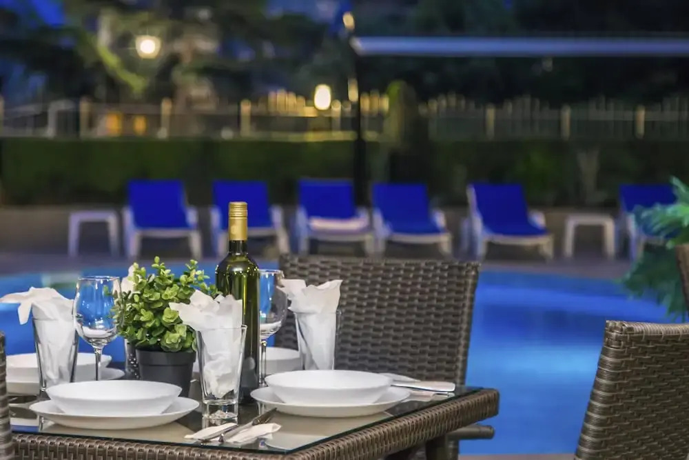 Adena hotel