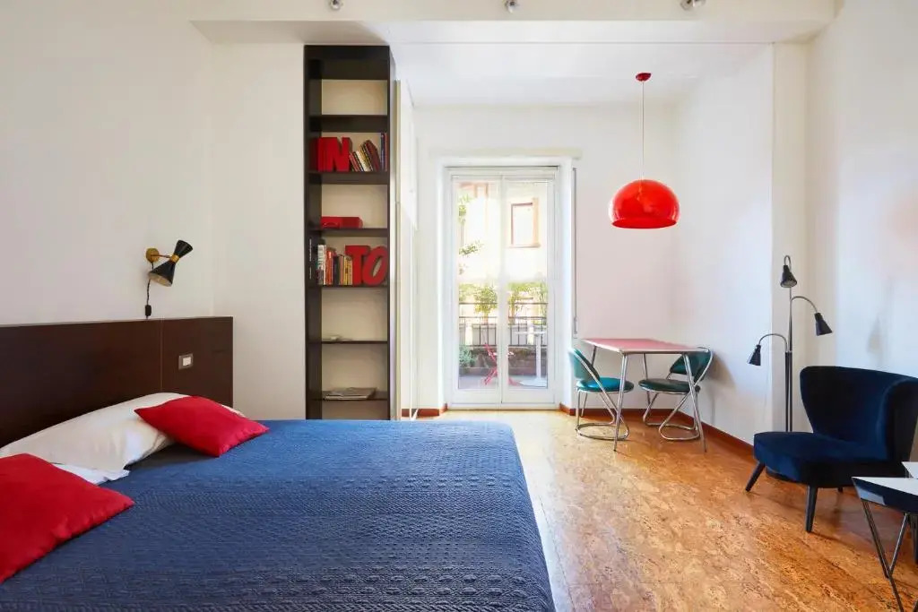 Stellar 70 Style Studio with Terrace-Heart of Milan