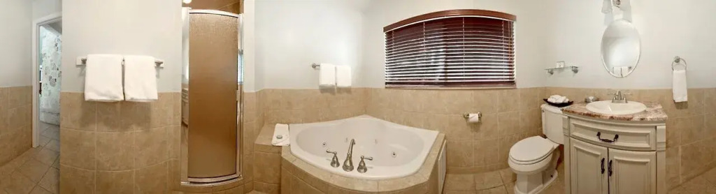 Coconut Palm Inn