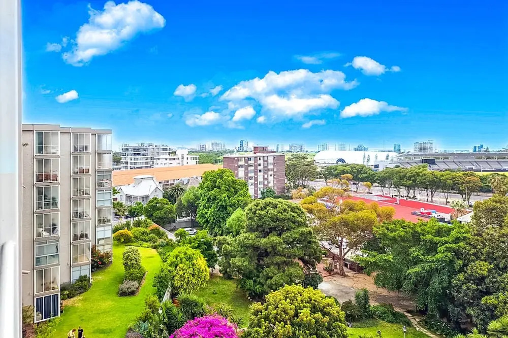 Two Bed Green Point Ocean View