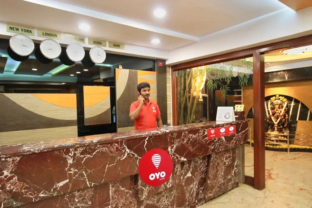 4439 Aura Inn