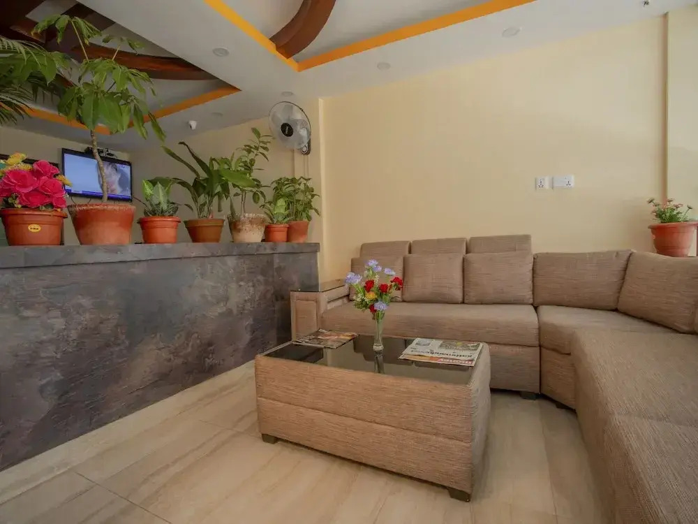 Oyo 306 Hotel Maheshwor