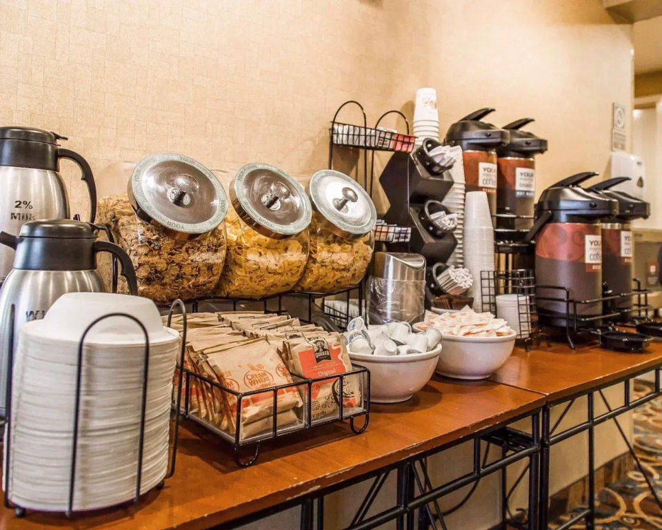 Avion Inn Near LGA Airport, an Ascend Collection Hotel