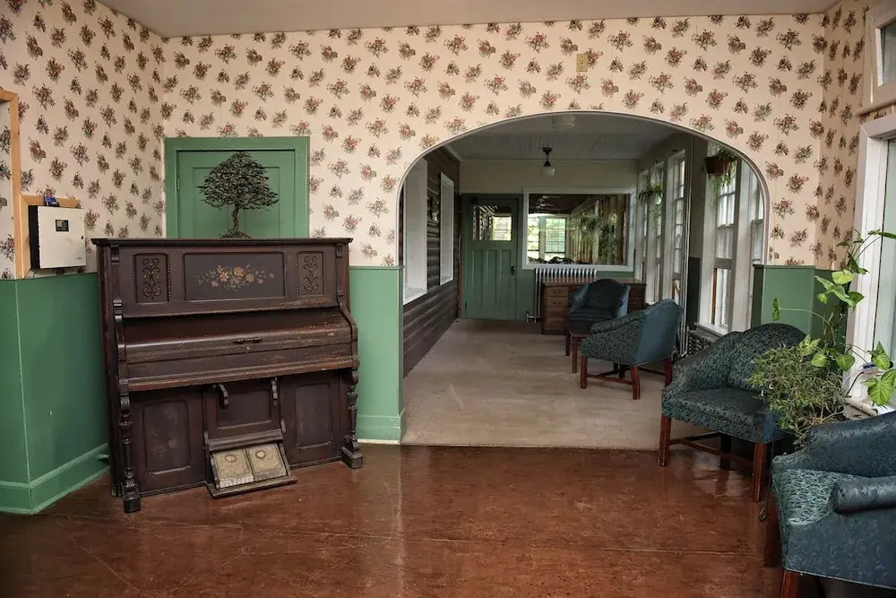 Pine Lodge