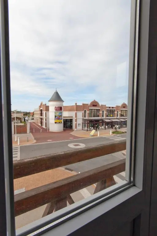 APPARTEMENT 6 PERSONNES CLASSE 2 ETOILES LEBOUCQ Laurent